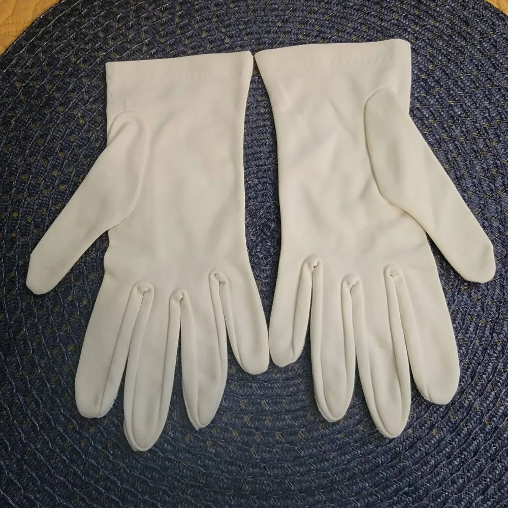 Vintage Royce Lazurus® Ivory Gloves
